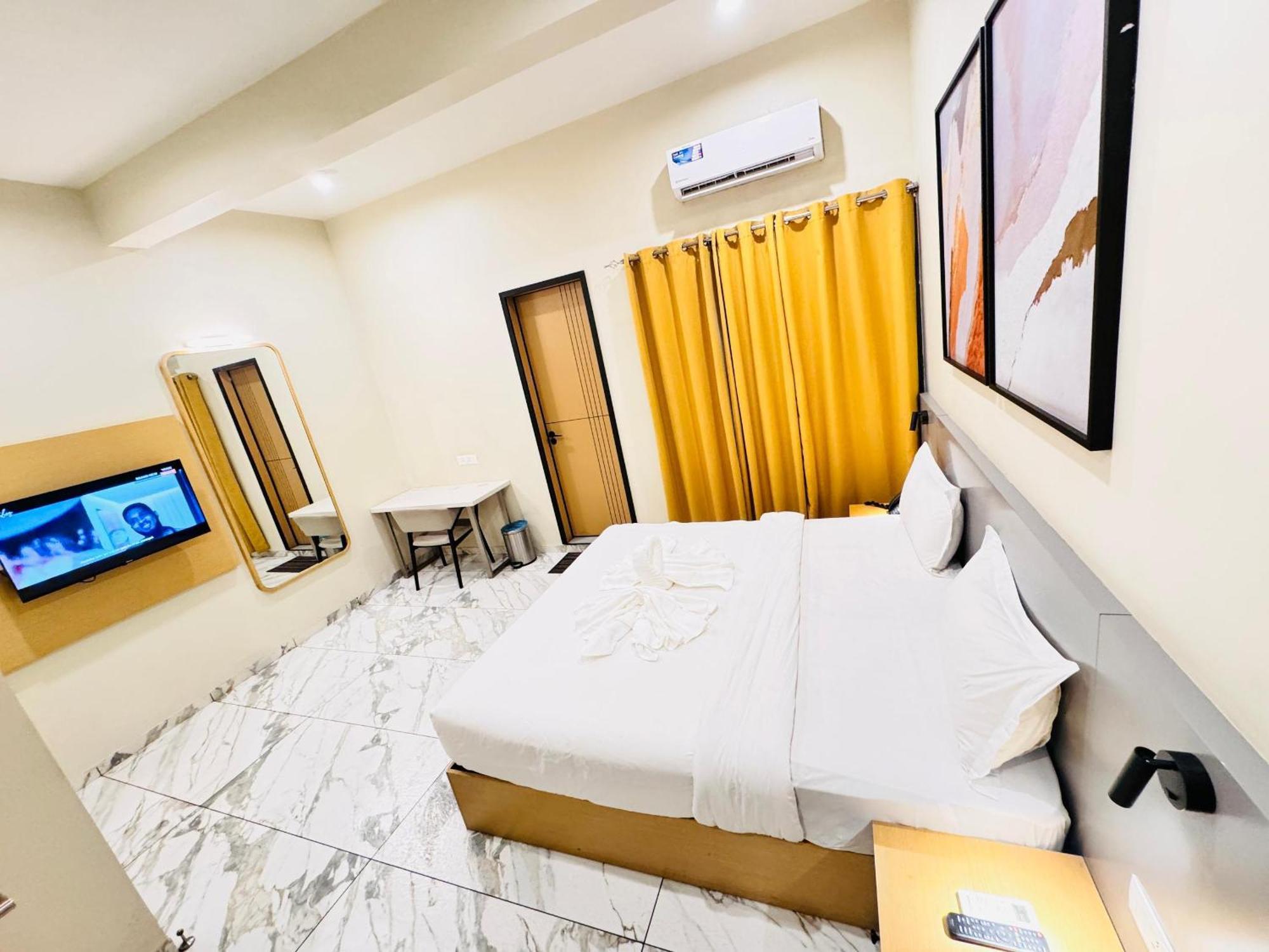 Ixoras Hotel Lemba Kinshasa Exterior photo